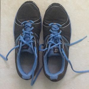 New balance shoes